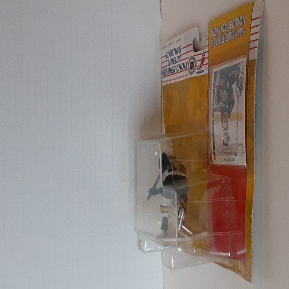 Adam Oates Boston Bruins NHL Starting Lineup Hockey Figure NEW 1994 Edition - Picture 4 of 8